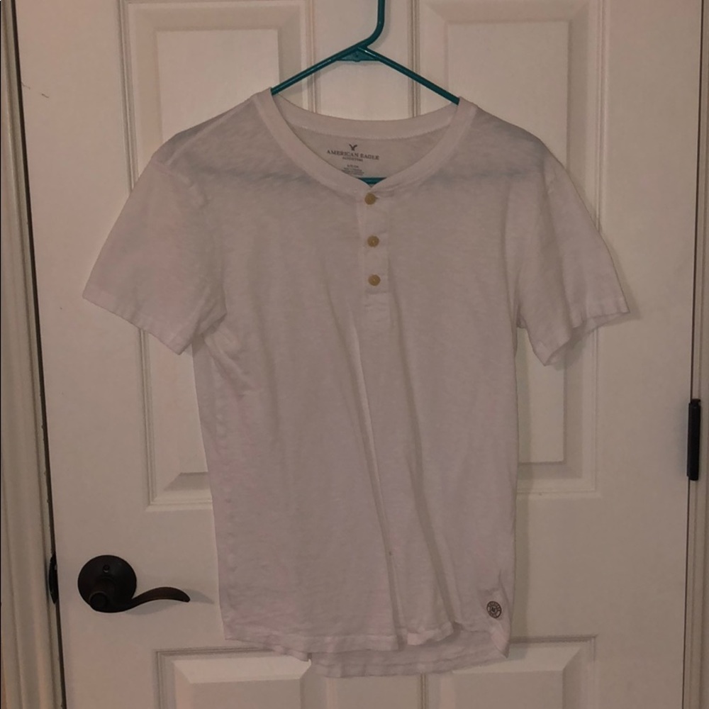 White American eagle button up t shirt